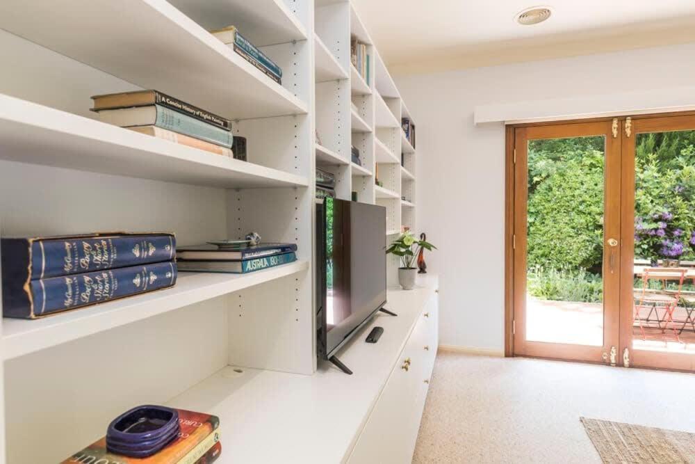3 Bdrm 2 Bthrm House Close To Canberra Cbd & Anu ภายนอก รูปภาพ