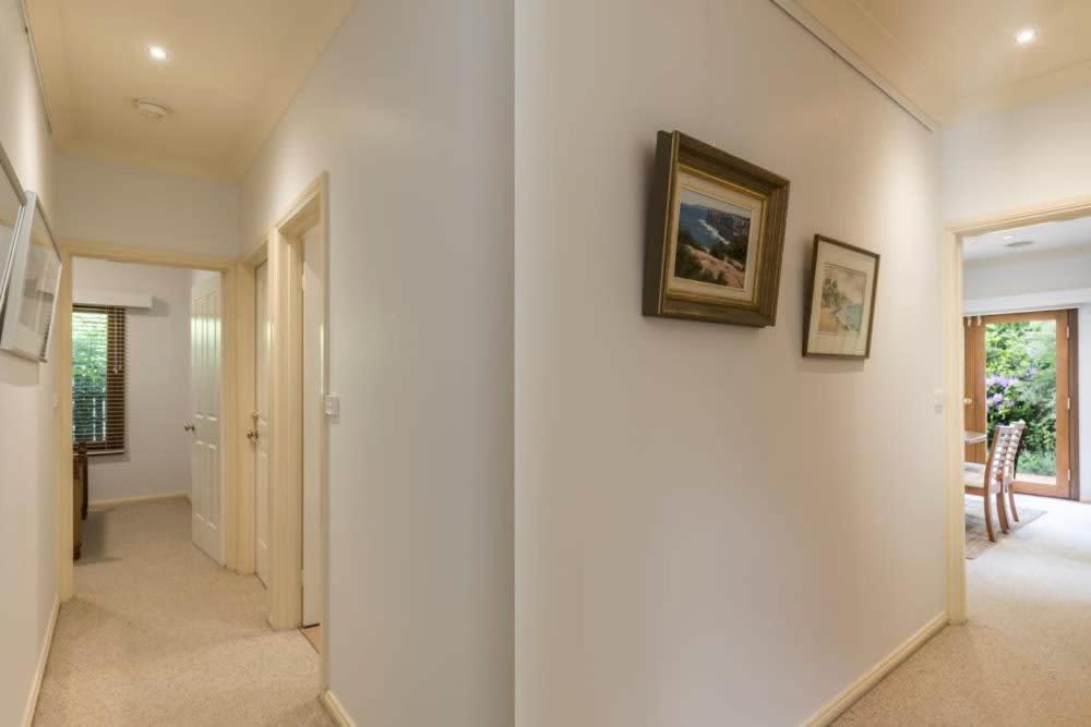 3 Bdrm 2 Bthrm House Close To Canberra Cbd & Anu ภายนอก รูปภาพ