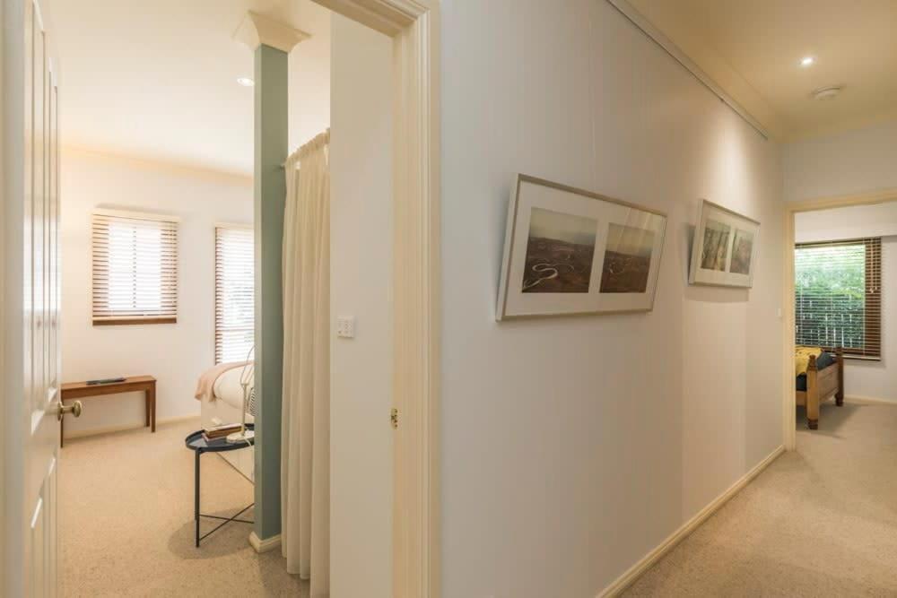3 Bdrm 2 Bthrm House Close To Canberra Cbd & Anu ภายนอก รูปภาพ