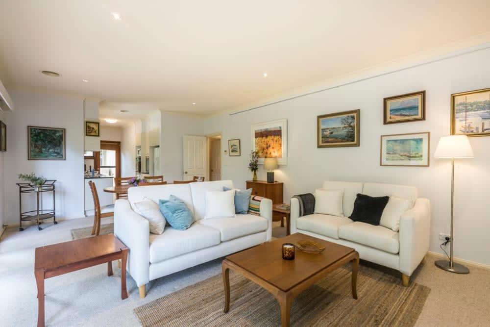 3 Bdrm 2 Bthrm House Close To Canberra Cbd & Anu ภายนอก รูปภาพ
