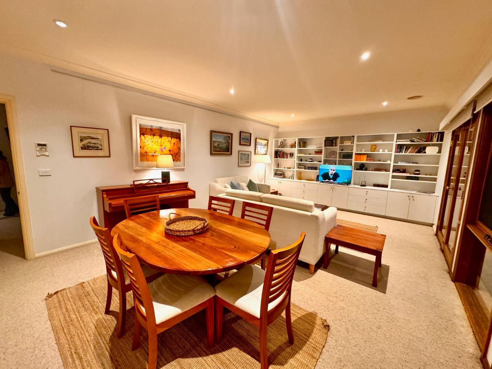 3 Bdrm 2 Bthrm House Close To Canberra Cbd & Anu ภายนอก รูปภาพ