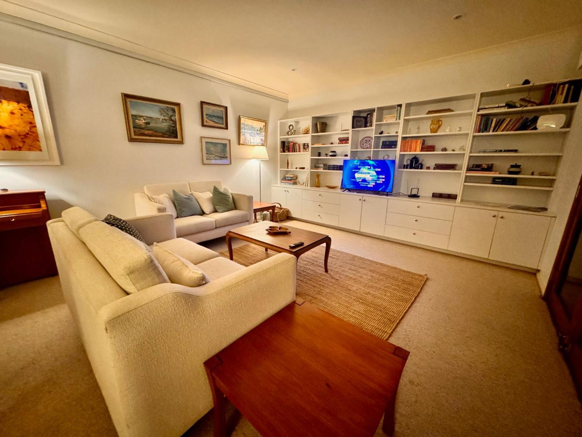 3 Bdrm 2 Bthrm House Close To Canberra Cbd & Anu ภายนอก รูปภาพ
