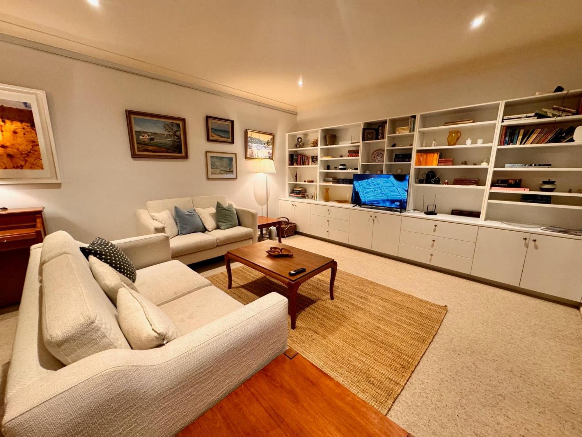 3 Bdrm 2 Bthrm House Close To Canberra Cbd & Anu ภายนอก รูปภาพ